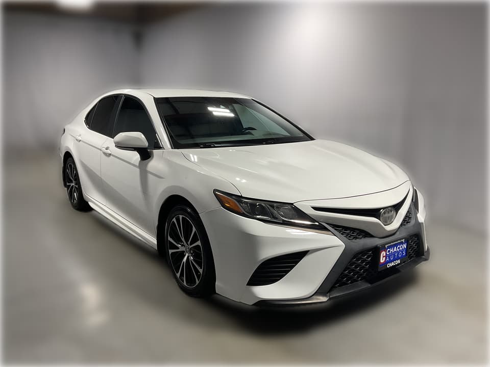 2018 Toyota Camry SE